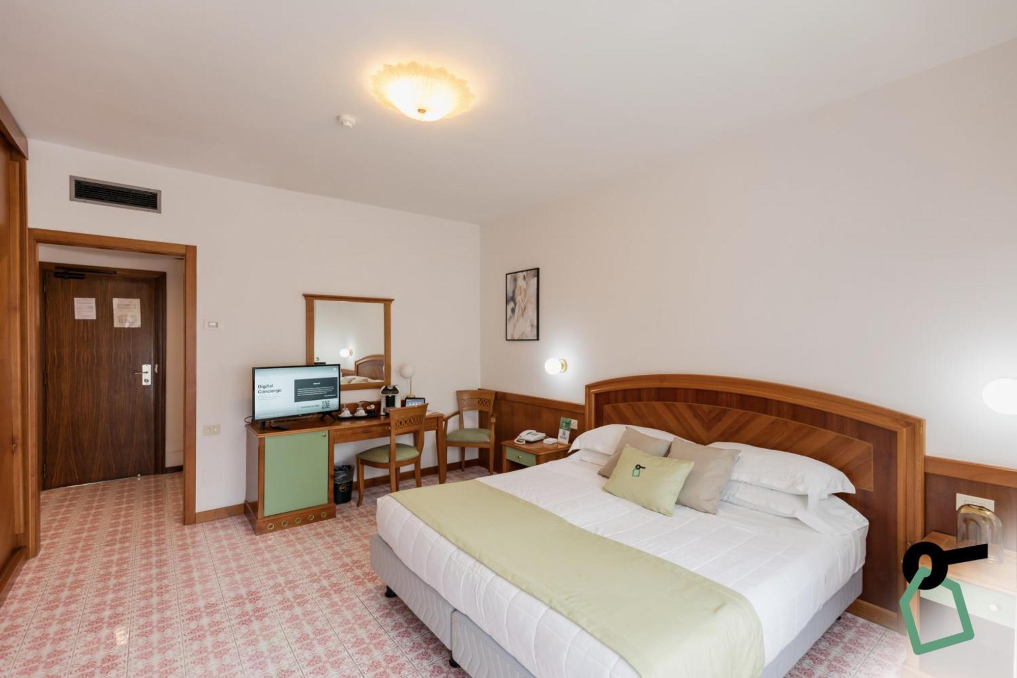 Hotiday Hotel Península Sorrentina
