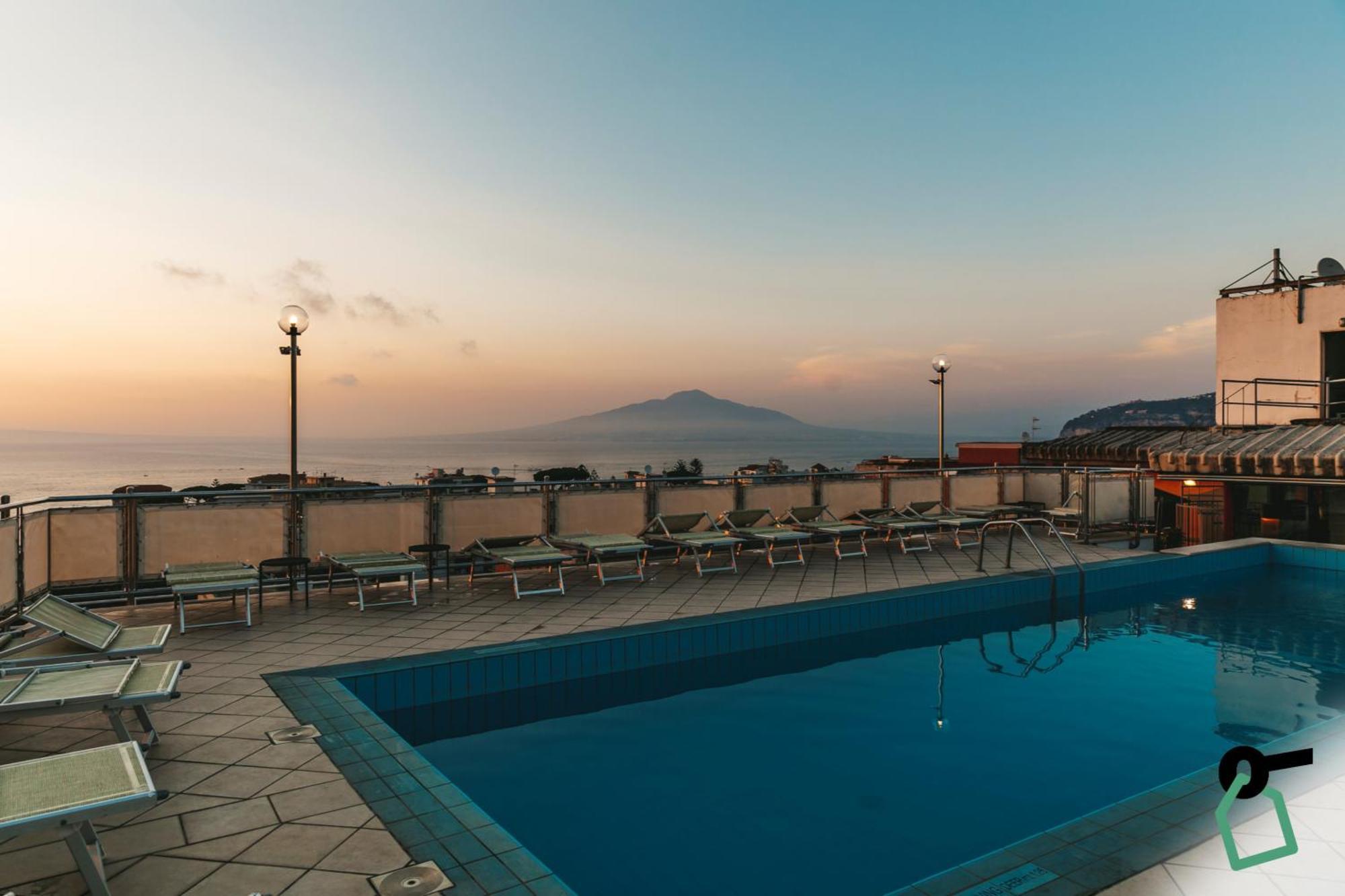 Hotiday Hotel Península Sorrentina